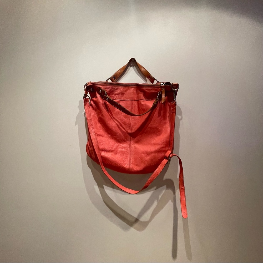Innue Vintage Leather Hobo Bag with Adjustable Strap